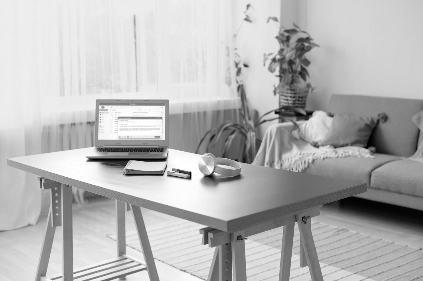 Professionelle Finanzberatung in modernem Büro